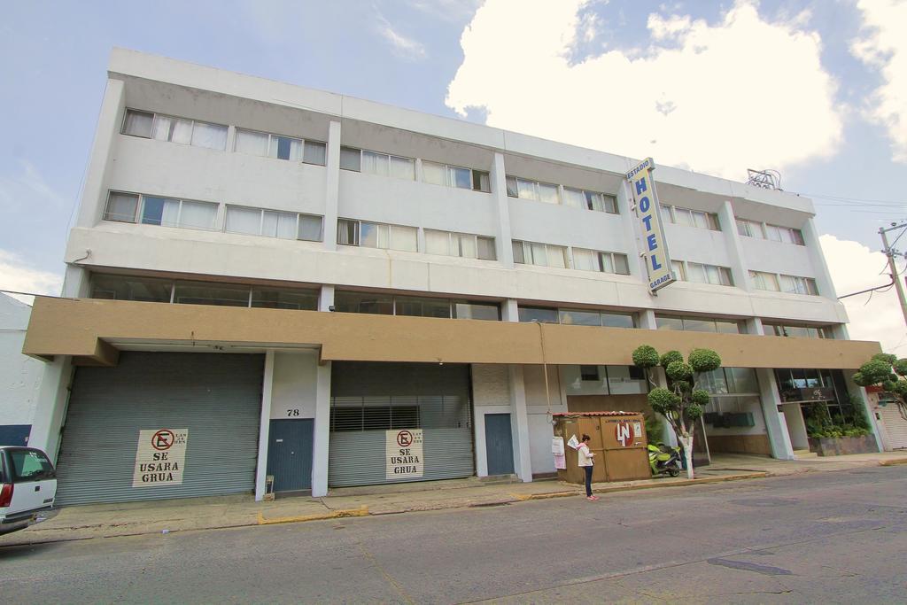Hotel Estadio Guadalajara Bagian luar foto